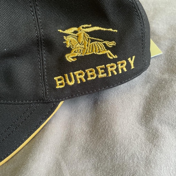 BURBERRY Cap (Black & Gold) - new - Picture 2 of 4